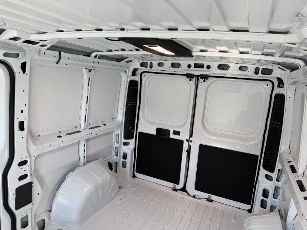 New 2026 RAM ProMaster 2500 w/ Convenience Group image 24
