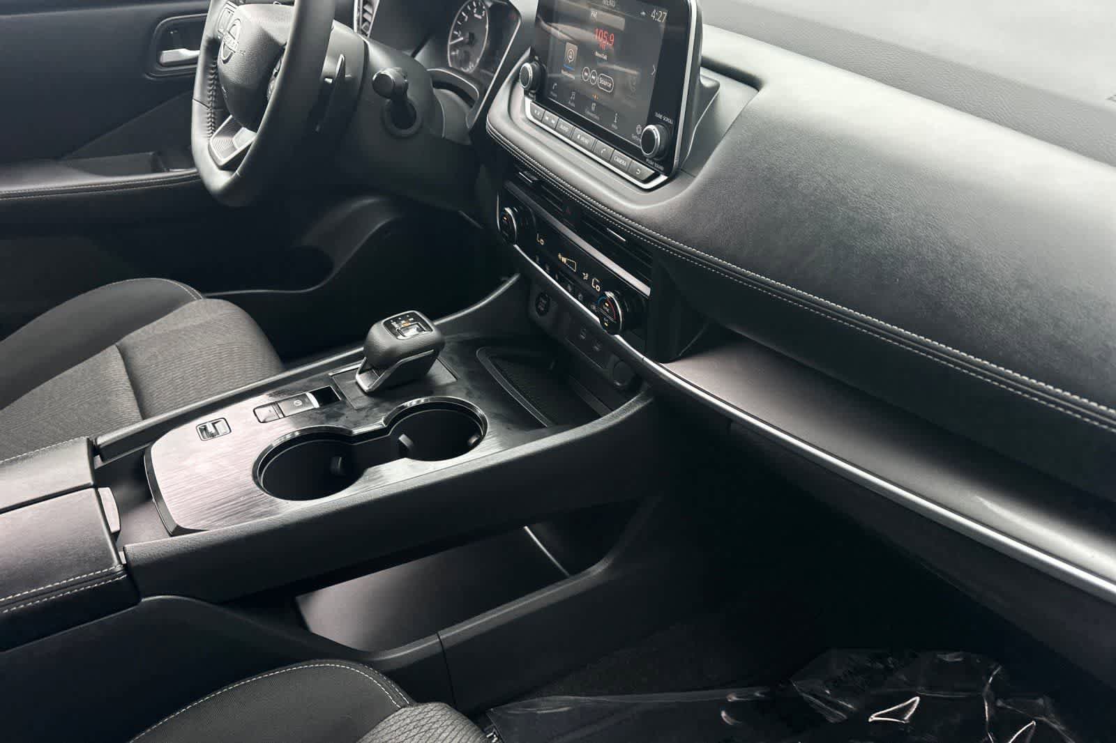 New 2026 Nissan Rogue SV FWD image 18
