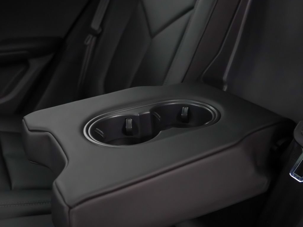 Certified 2026 Porsche Macan AWD/4WD image 19