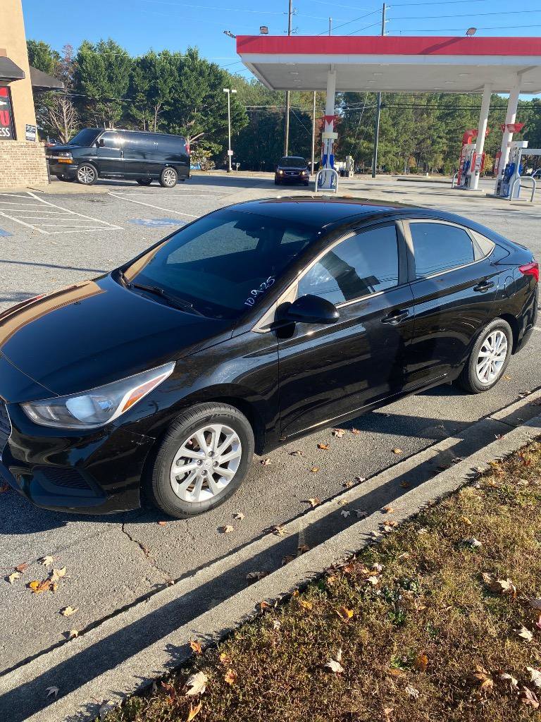 Used 2018 Hyundai Accent SEL image 2
