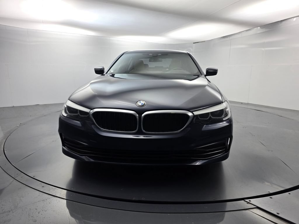 Used 2019 BMW 530i w/ Convenience Package RWD image 2