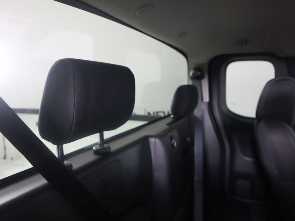 Certified 2024 Nissan Frontier SV w/ Technology Package image 29