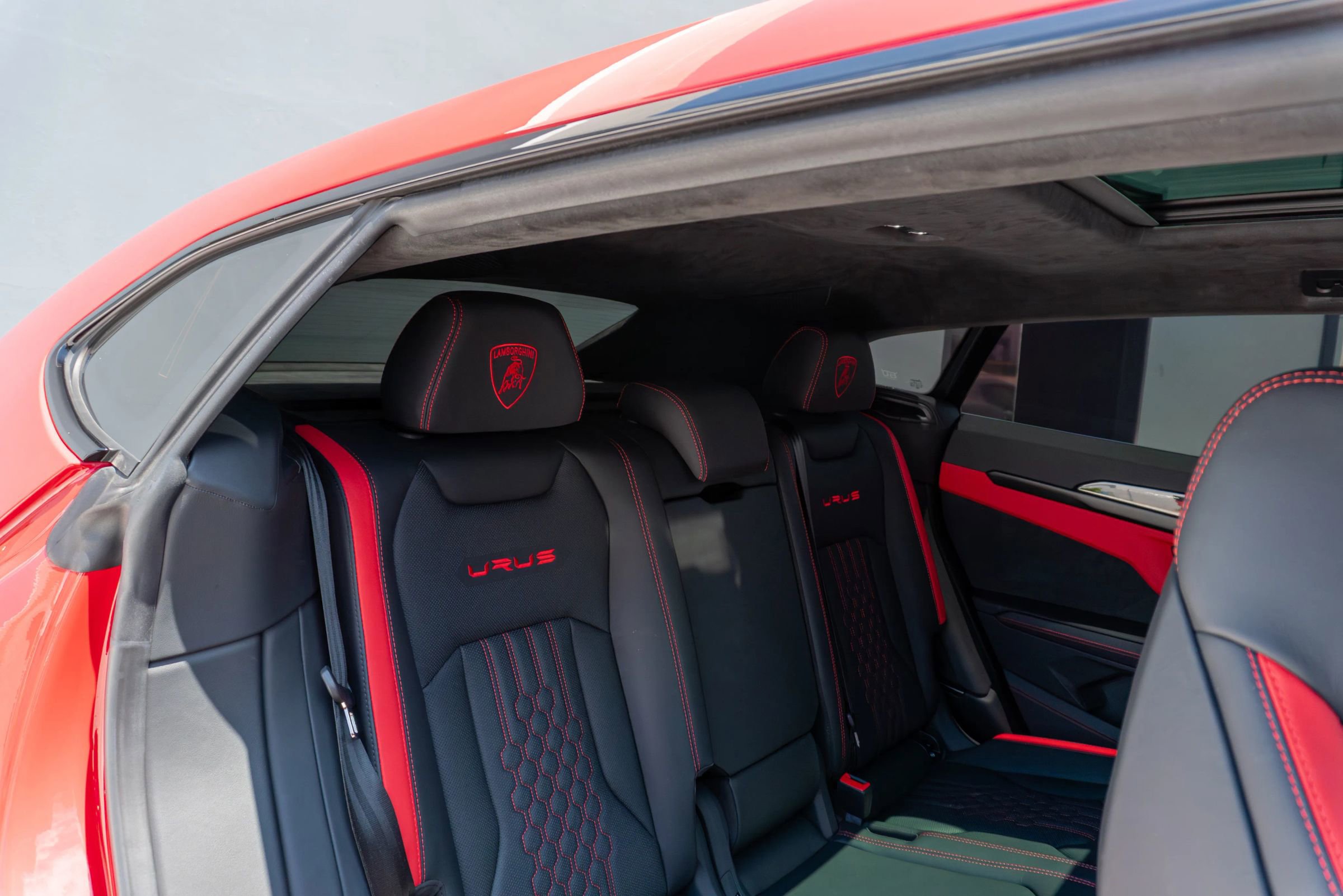 Used 2024 Lamborghini Urus S AWD/4WD image 14