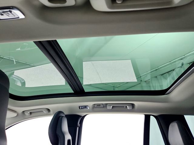 Used 2020 Volvo XC90 T6 Momentum w/ Protection Package image 22