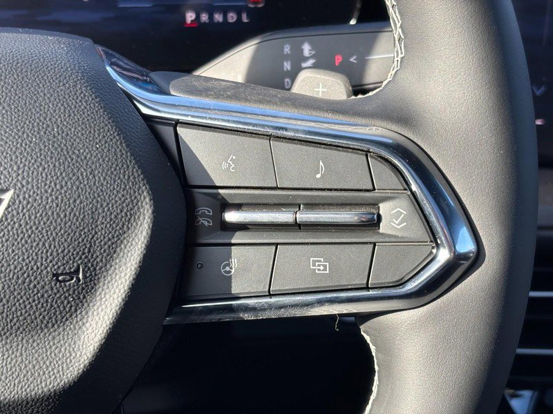 New 2026 Chevrolet Traverse LT w/ Sun and Wheel Package image 16