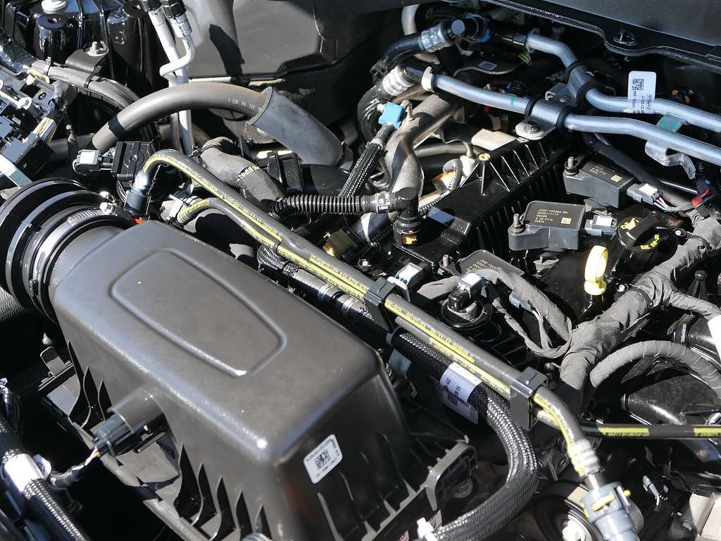 Used 2023 Ford Explorer XLT w/ Equipment Group 202A RWD image 27