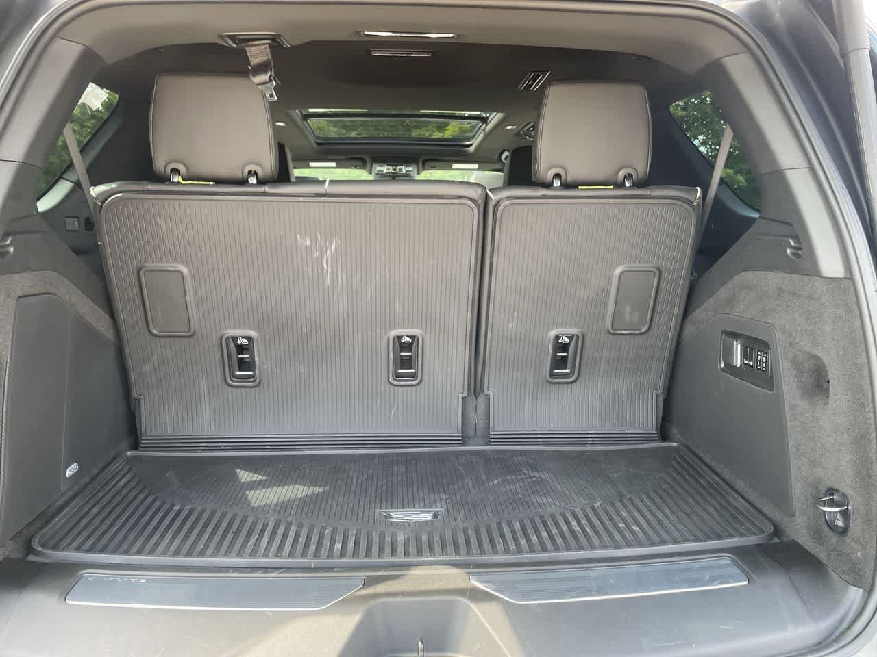 Certified 2026 Cadillac Escalade Luxury w/ LPO, Floor Liner Package AWD/4WD image 17
