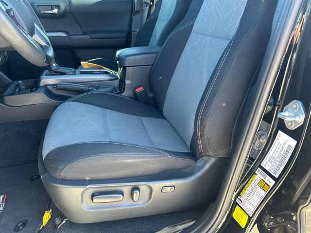Used 2023 Toyota Tacoma TRD Sport w/ Technology Package AWD/4WD image 12