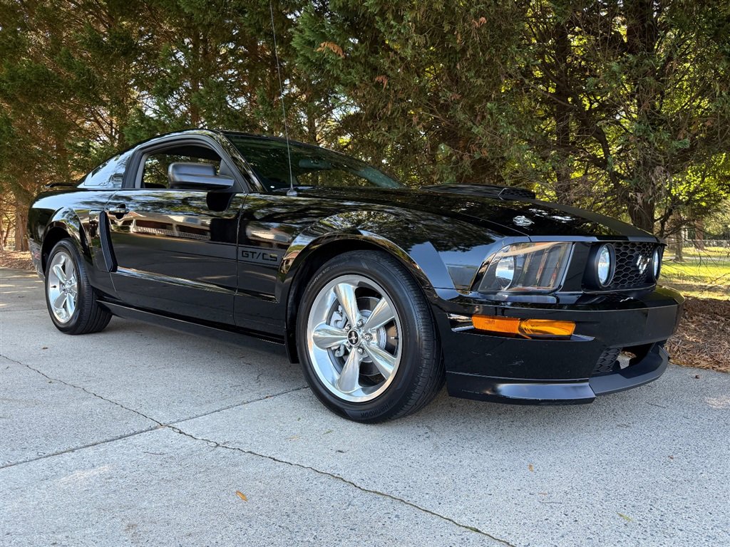 Used 2007 Ford Mustang GT image 26