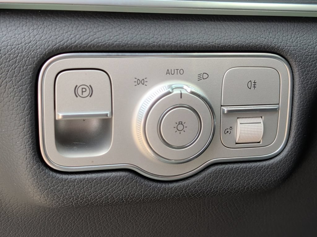 Used 2025 Mercedes-Benz GLE 450 4MATIC image 14