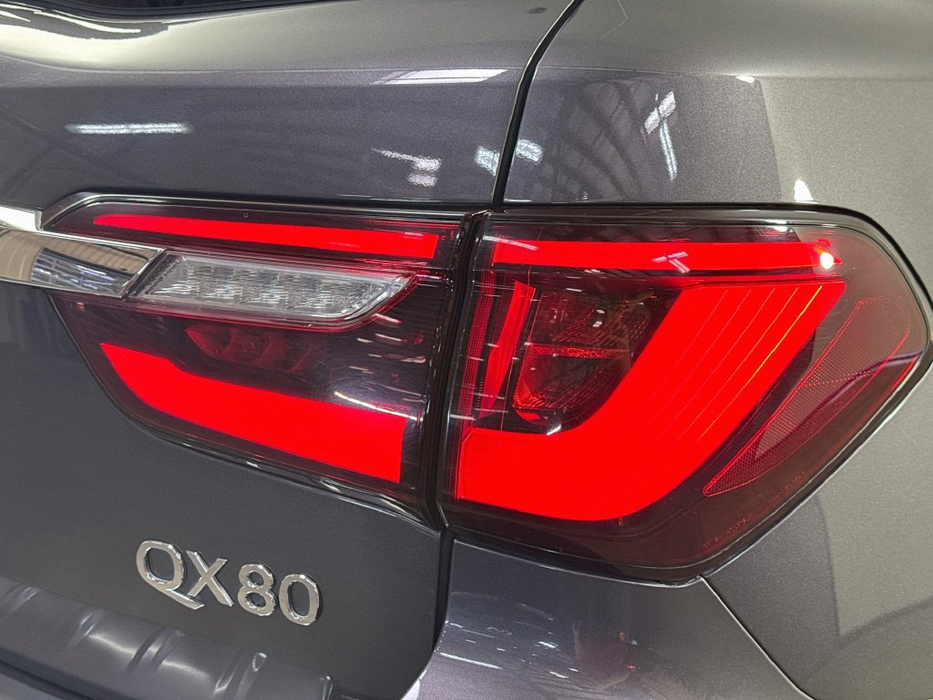 Certified 2022 INFINITI QX80 Sensory w/ Cargo Package RWD image 38