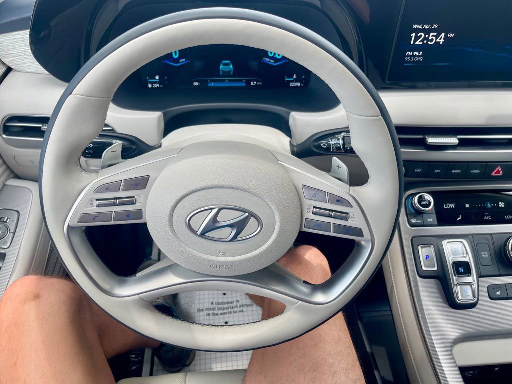 Used 2025 Hyundai Palisade Calligraphy FWD image 15