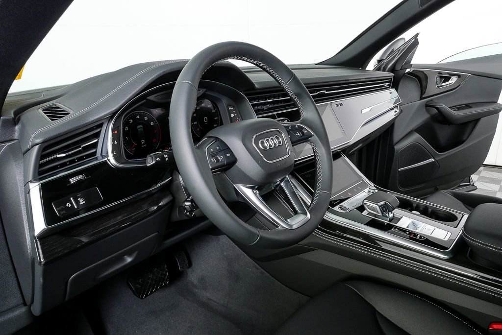 New 2026 Audi Q8 Premium Plus AWD/4WD image 4