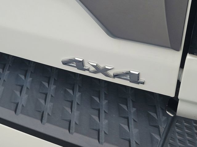 Used 2024 Nissan Titan Platinum Reserve w/ Moonroof Package AWD/4WD image 8