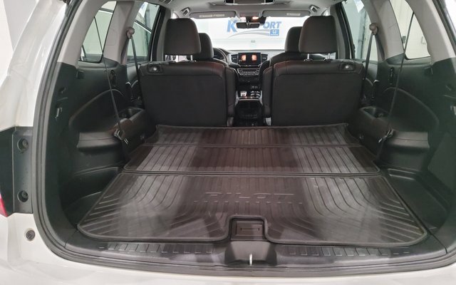 Used 2021 Honda Pilot Touring image 19