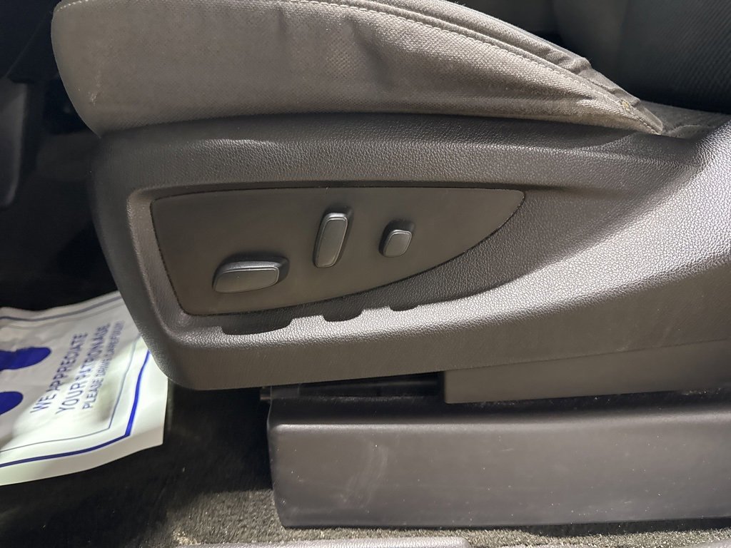 Used 2018 Chevrolet Silverado 1500 LT w/ All Star Edition image 13