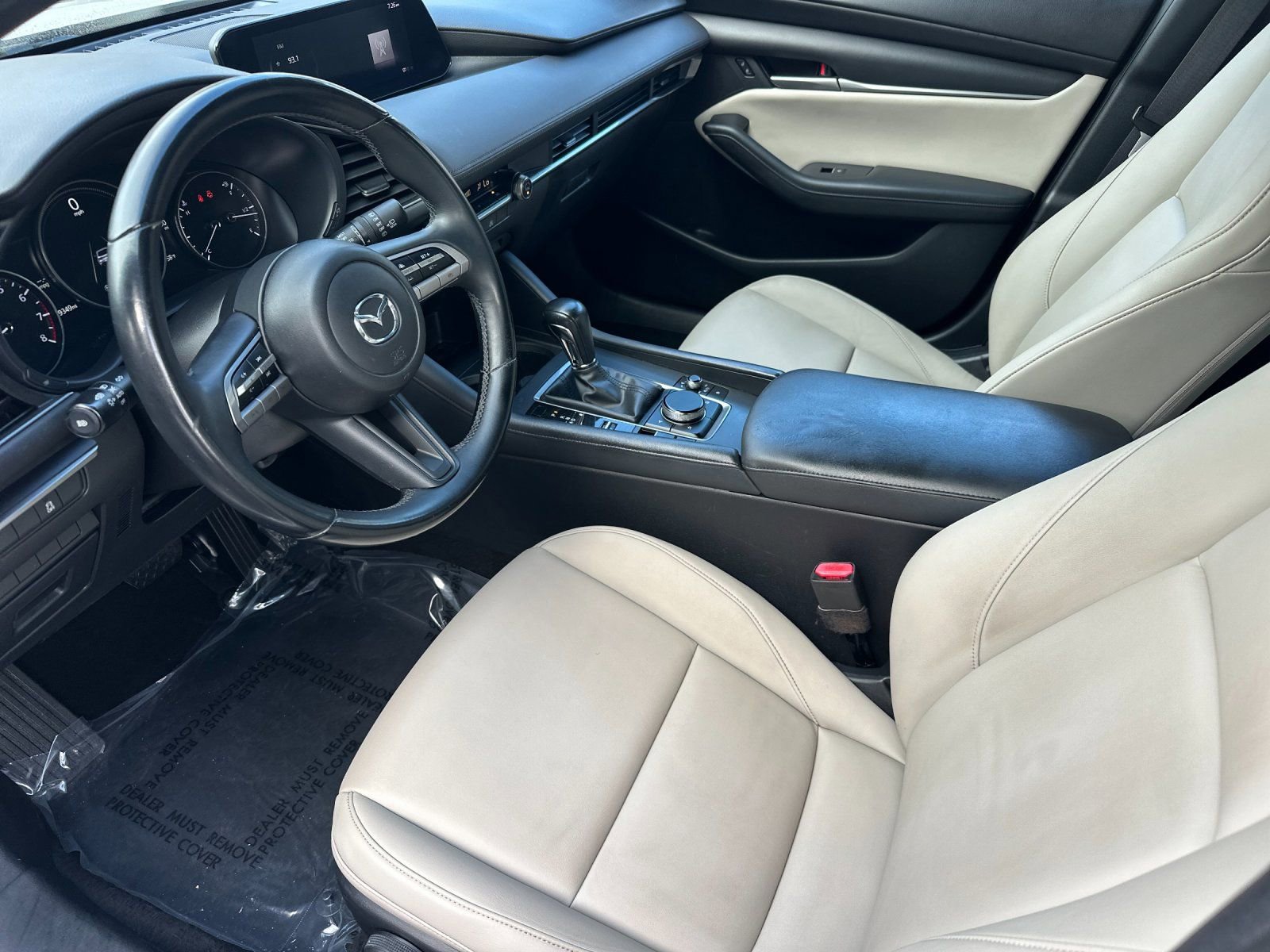 Used 2020 MAZDA MAZDA3 Hatchback image 11