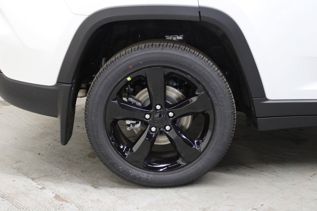 New 2025 Jeep Grand Cherokee Laredo image 33