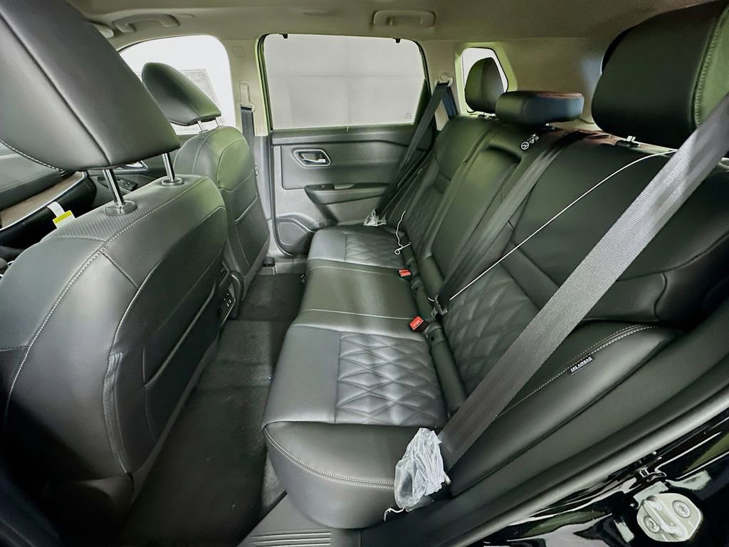 New 2026 Nissan Rogue Platinum w/ Platinum Premium Package image 32