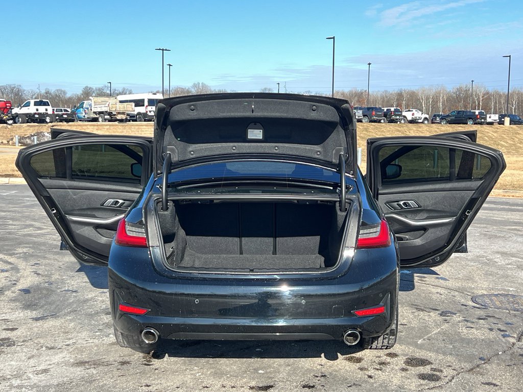 Used 2020 BMW 330i xDrive Sedan w/ Convenience Package image 39