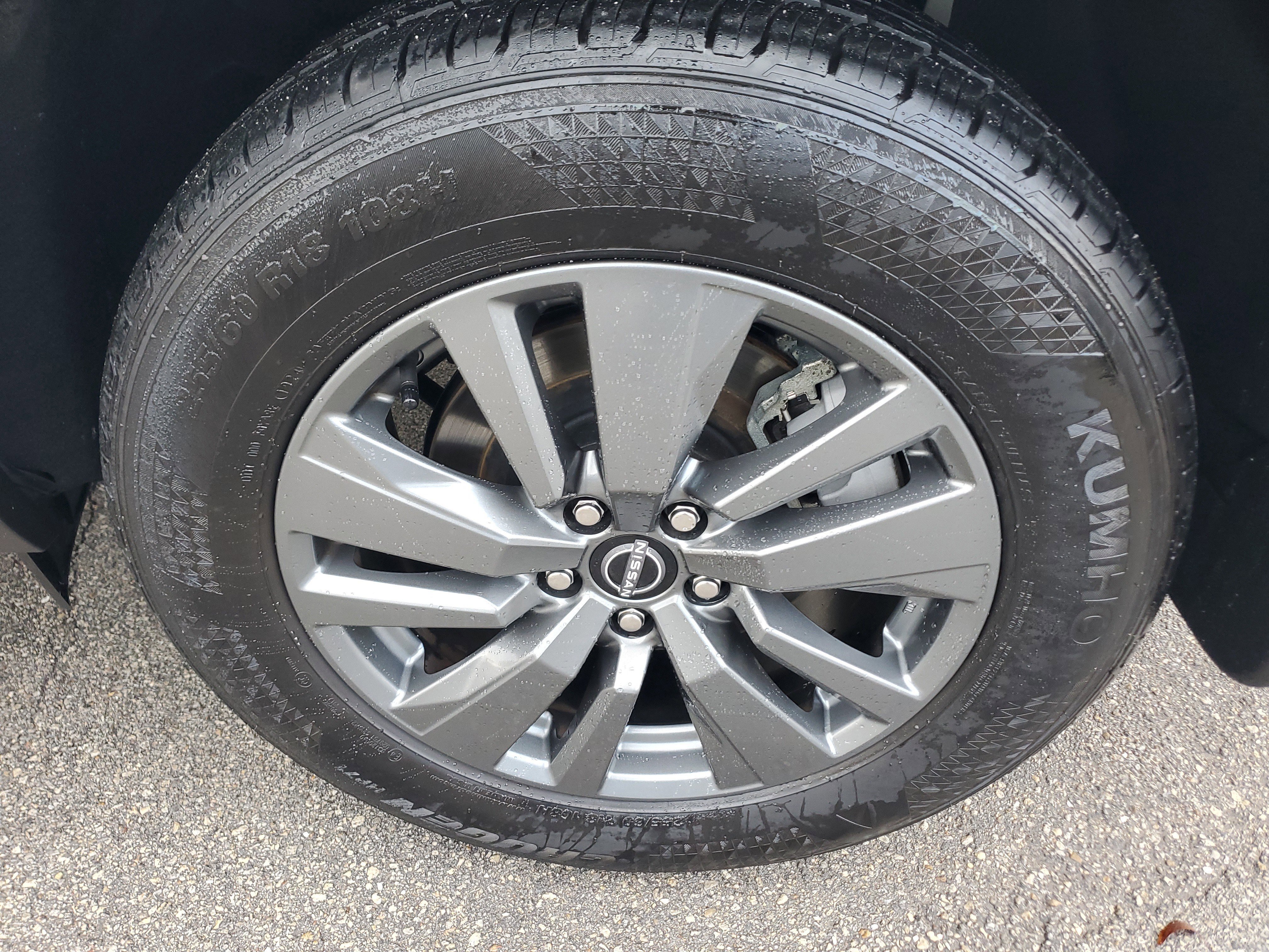 Used 2024 Nissan Pathfinder S image 29