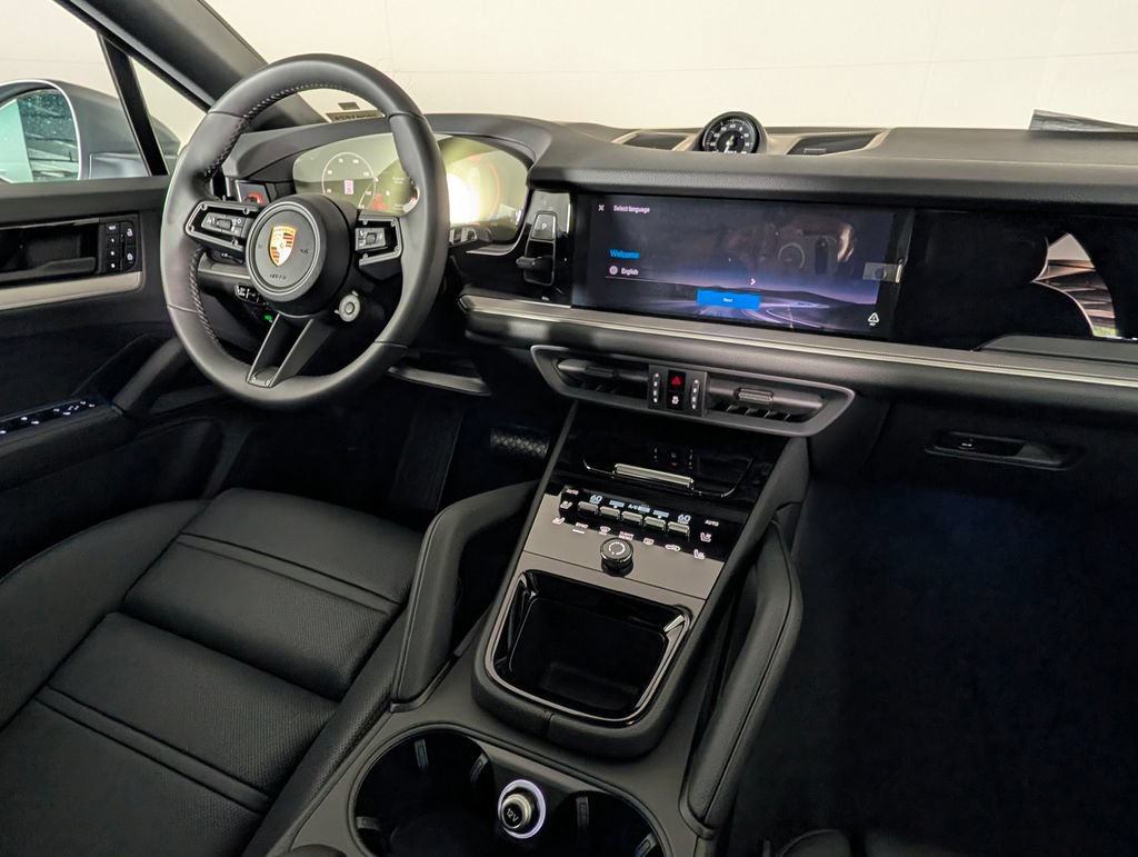 New 2026 Porsche Cayenne Coupe AWD/4WD image 22