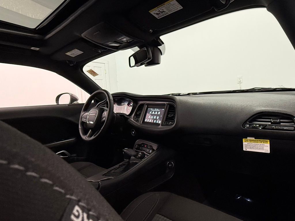 Used 2023 Dodge Challenger SXT w/ Blacktop Package image 17