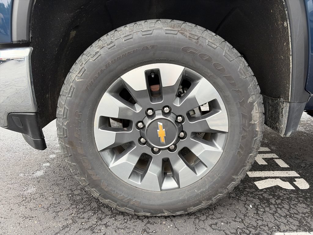 Used 2022 Chevrolet Silverado 3500 LT w/ All Star Edition AWD/4WD image 26