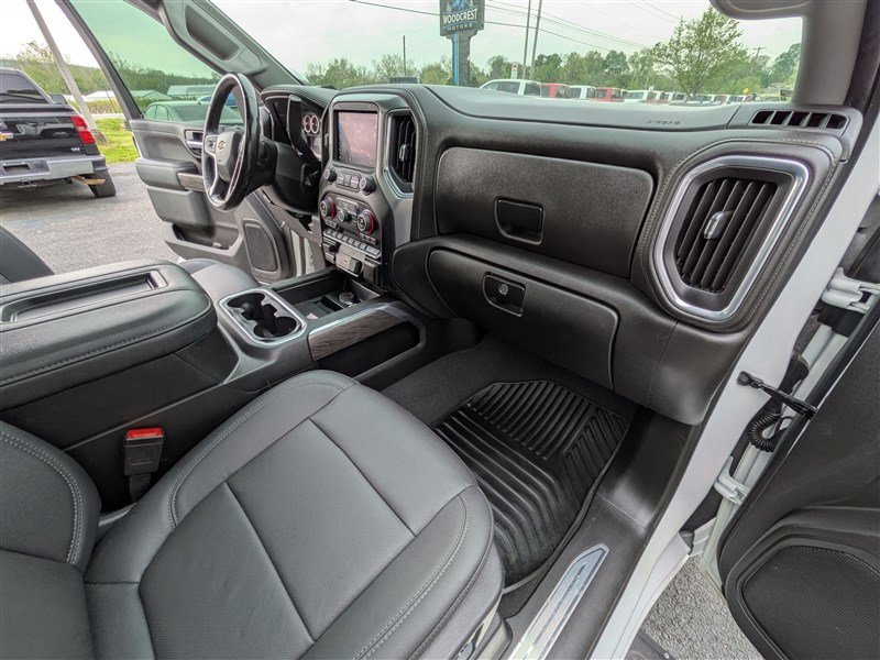 Used 2022 Chevrolet Silverado 3500 LTZ w/ LTZ Texas Edition image 22