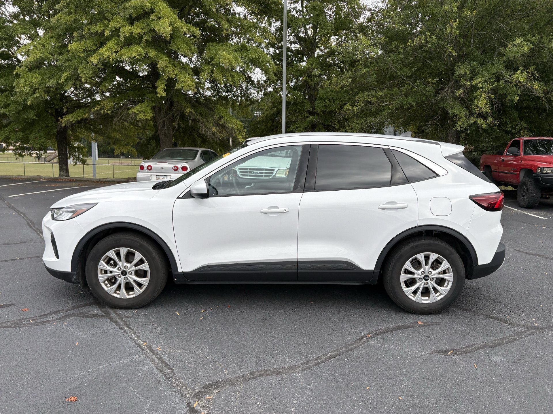 Used 2023 Ford Escape Active w/ Tech Pack #2 FWD image 18