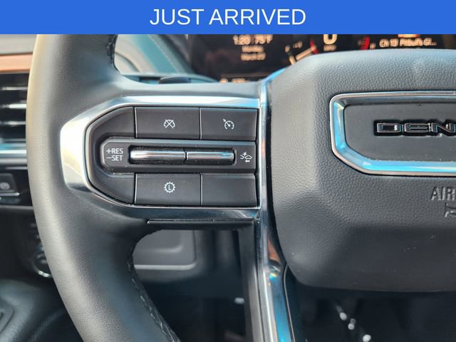 Used 2025 GMC Yukon XL Denali AWD/4WD image 30