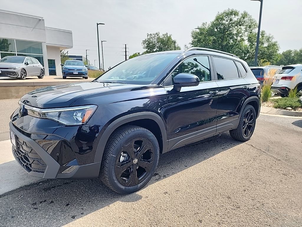 New 2025 Volkswagen Taos SE