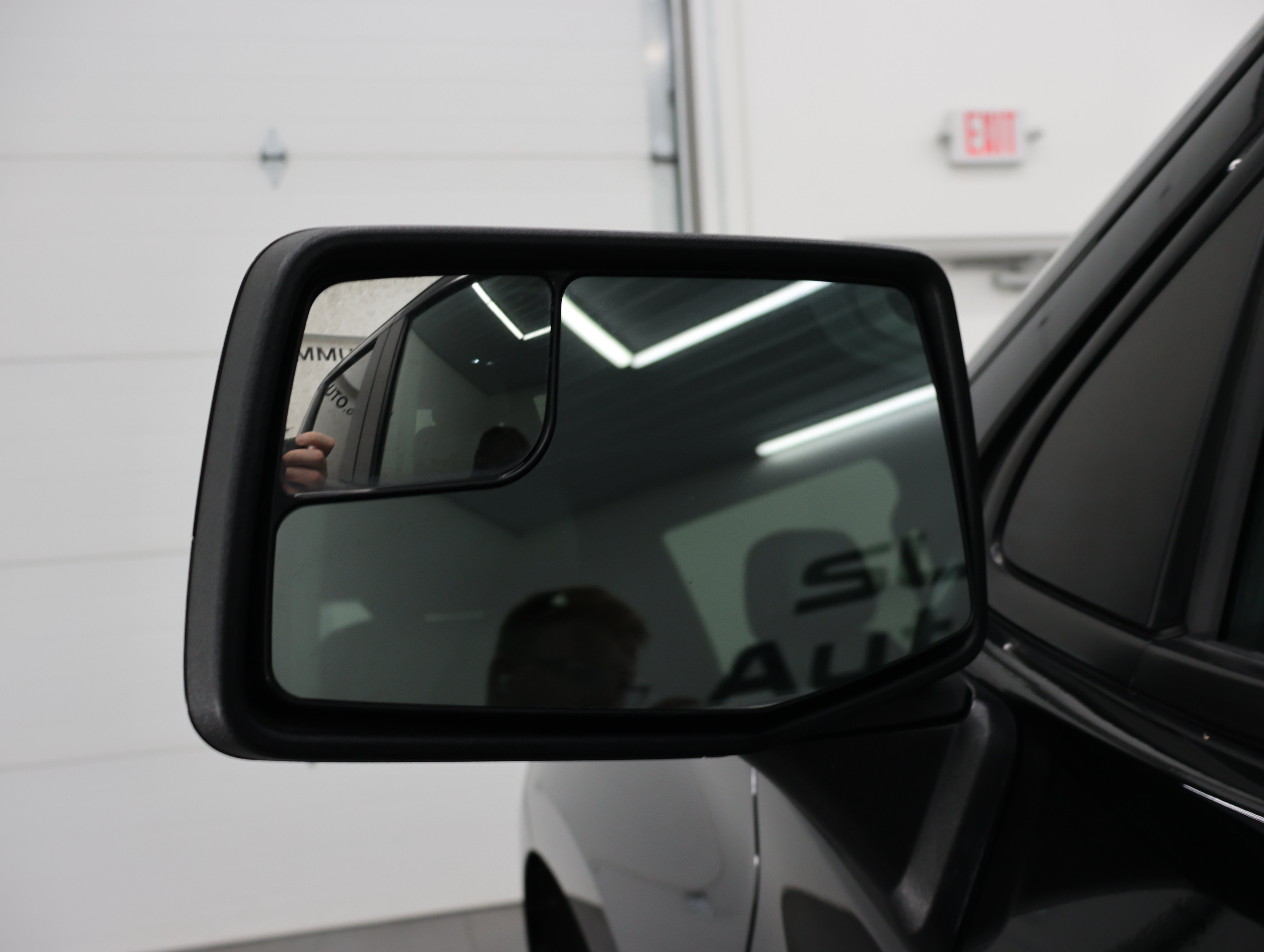 Used 2020 Chevrolet Silverado 1500 LT Trail Boss AWD/4WD image 39