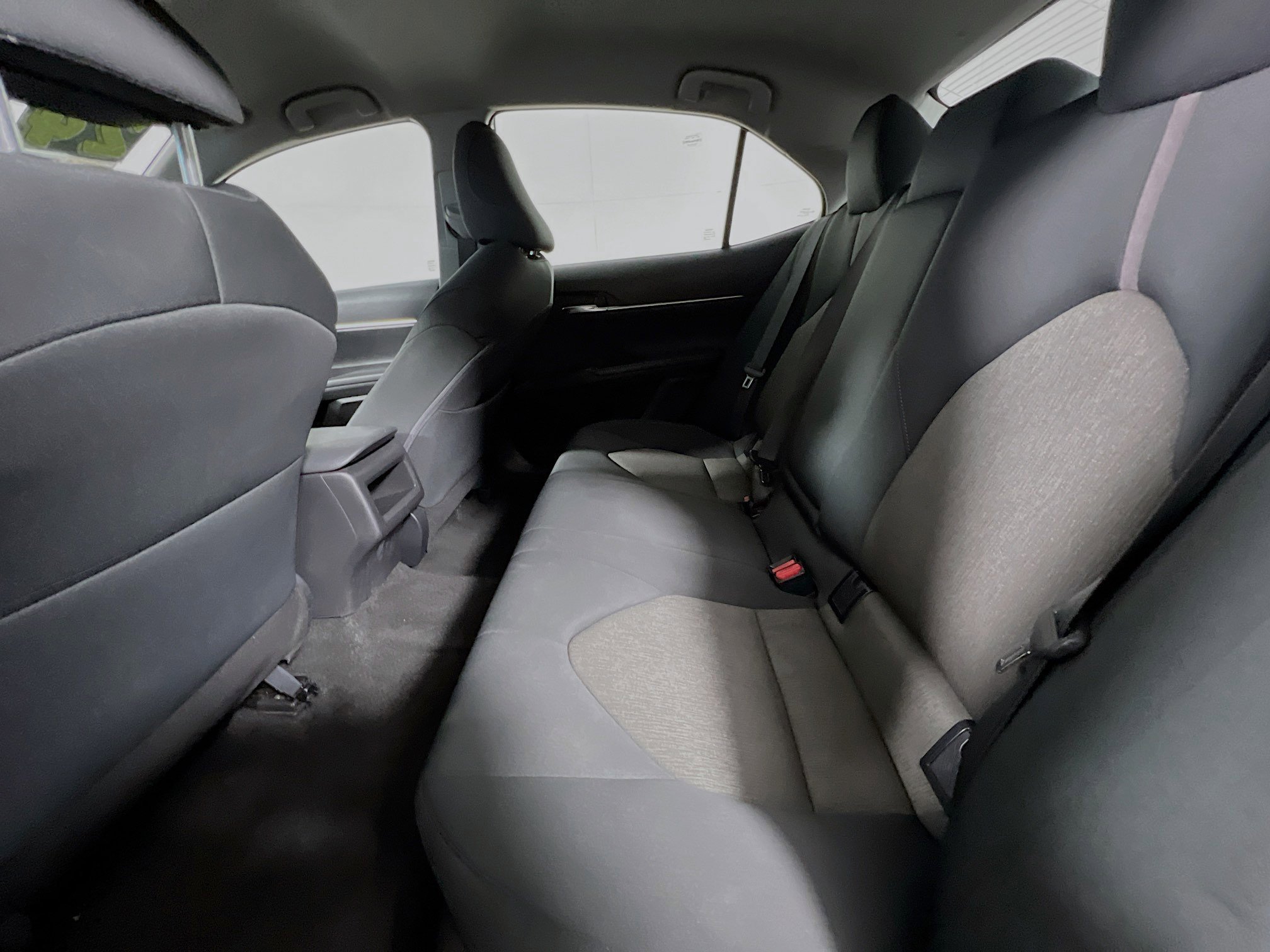 Used 2024 Toyota Camry LE FWD image 28