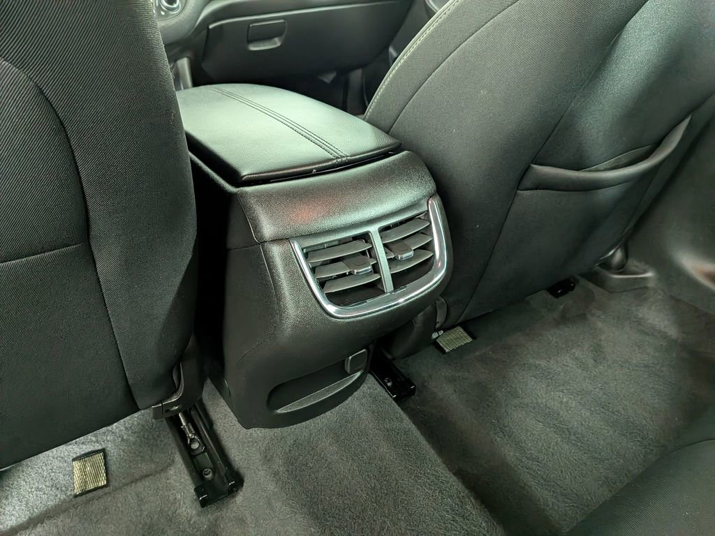Used 2024 Chevrolet Malibu LT image 34