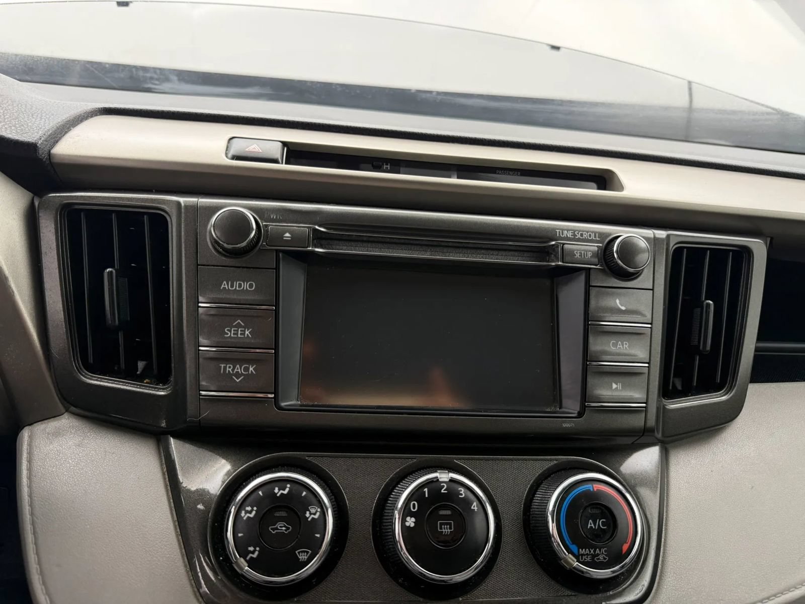 Used 2013 Toyota RAV4 LE AWD/4WD image 31