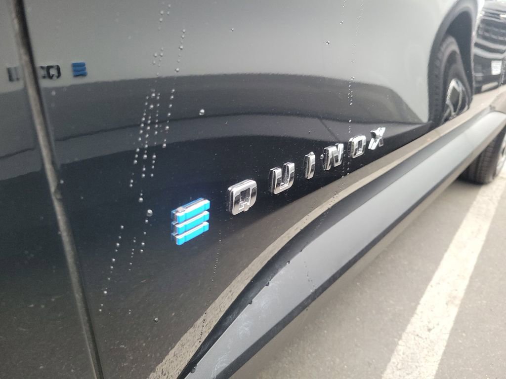 New 2026 Chevrolet Equinox EV LT image 31