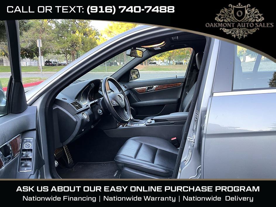 Used 2009 Mercedes-Benz C 300 Sedan image 15