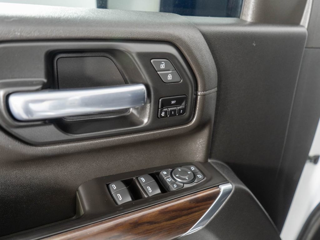 Used 2020 GMC Sierra 3500 SLT w/ SLT Premium Plus Package AWD/4WD image 26
