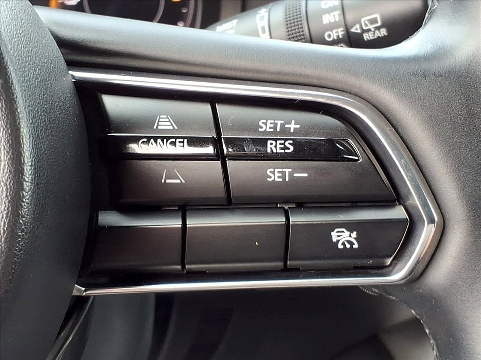 Certified 2024 MAZDA CX-90 Plug-In Hybrid w/ Premium Pkg image 32