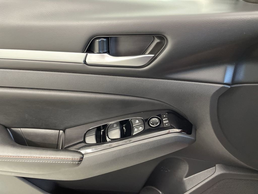 Certified 2024 Nissan Altima 2.0 SR image 22