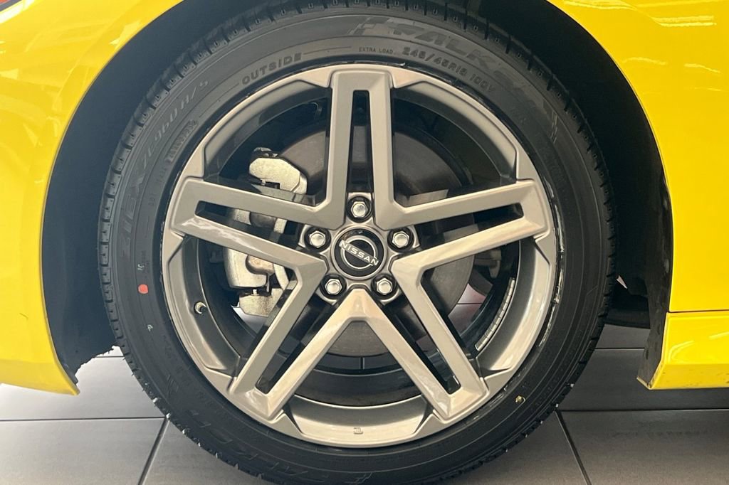 Used 2024 Nissan Z Sport w/ Floor Mat Package image 22