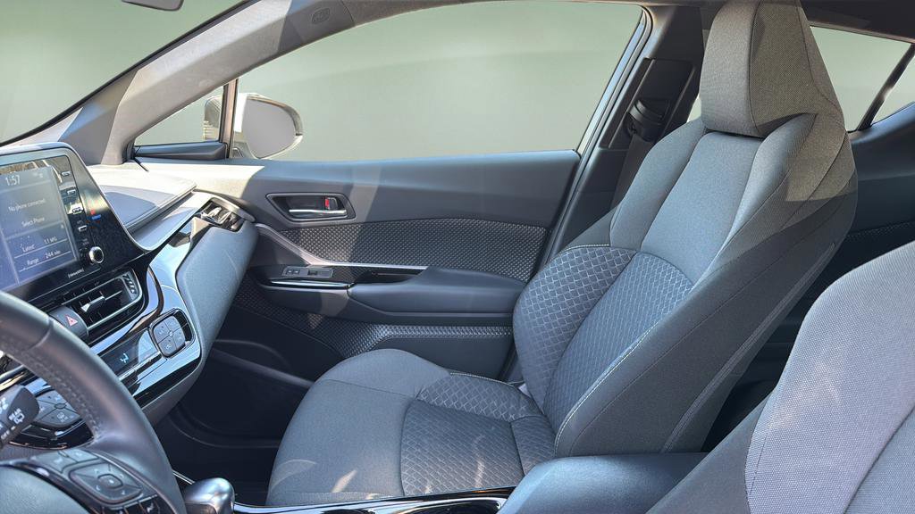 Used 2021 Toyota C-HR Nightshade image 12
