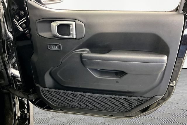 Used 2023 Jeep Wrangler Unlimited AWD/4WD image 25