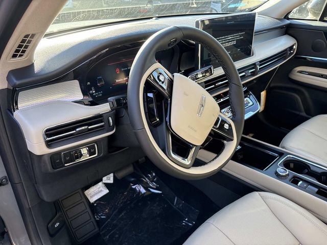 New 2026 Lincoln Corsair Premiere image 24