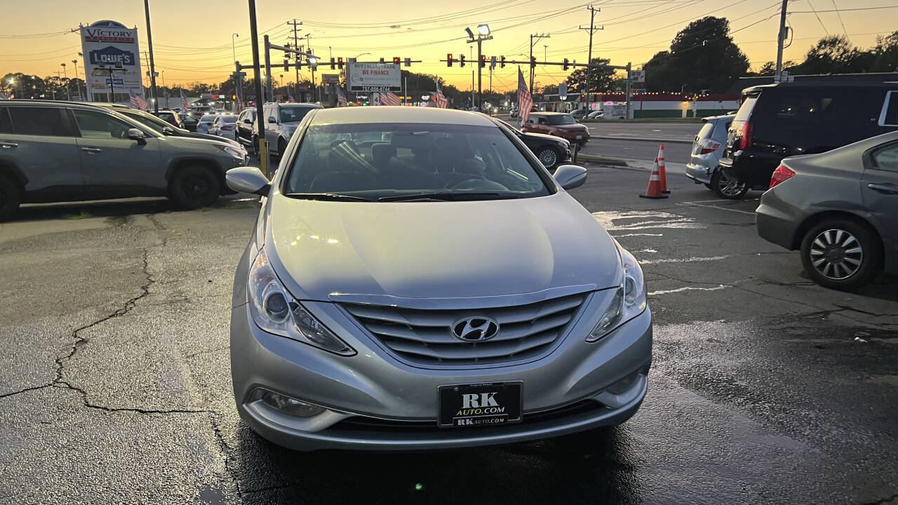 Used 2013 Hyundai Sonata GLS w/ Popular Equipment Pkg