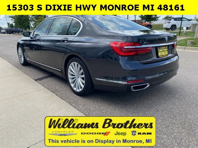 Used 2018 BMW 740i xDrive image 7