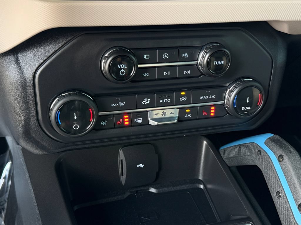 Used 2022 Ford Bronco Wildtrak AWD/4WD image 22