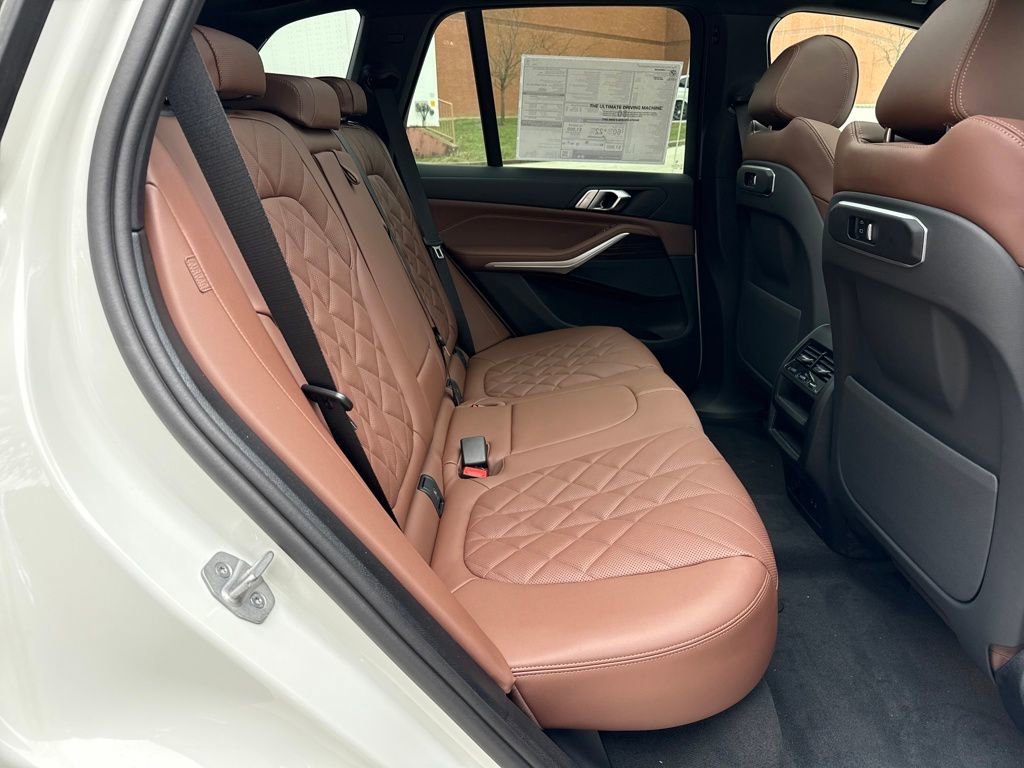 New 2026 BMW X5 xDrive50e image 24