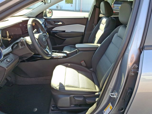 New 2026 Chevrolet Trax LT w/ Driver Confidence Package image 10